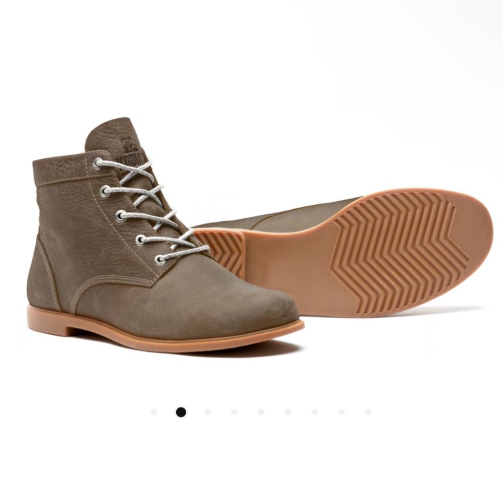 Kodiak Low-Rider Original Boot - image 1